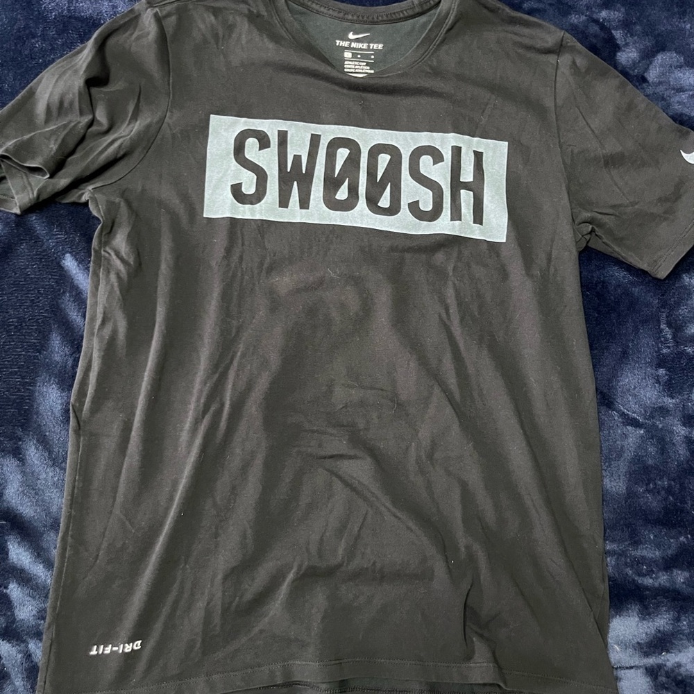 Nike drifit tee